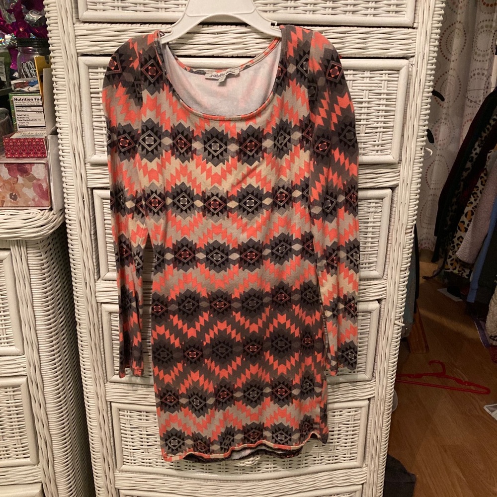 Bodycon Patterned Dress - Picture 2 of 3